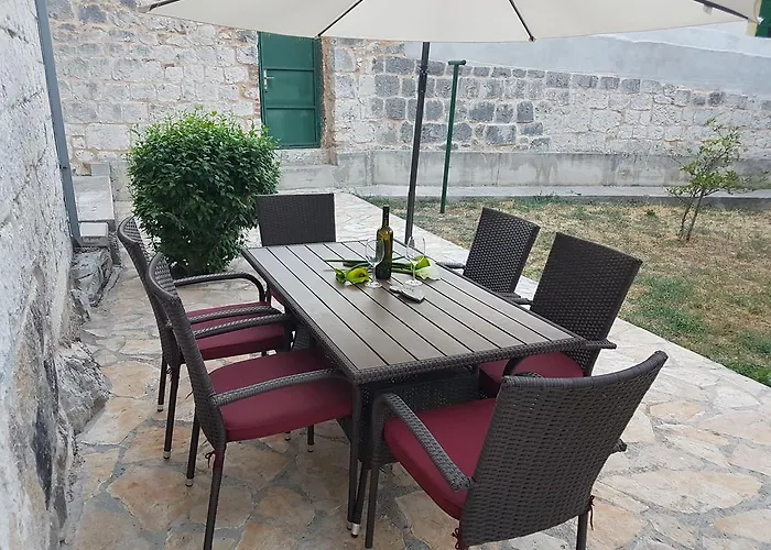 Cetina Apartman *