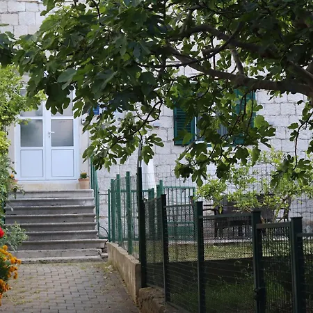Cetina Apartment